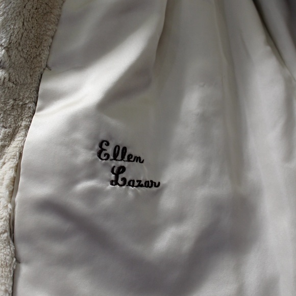 Vintage1960's Woman's Sheared Beaver Fur Coat - Picture 6 of 11